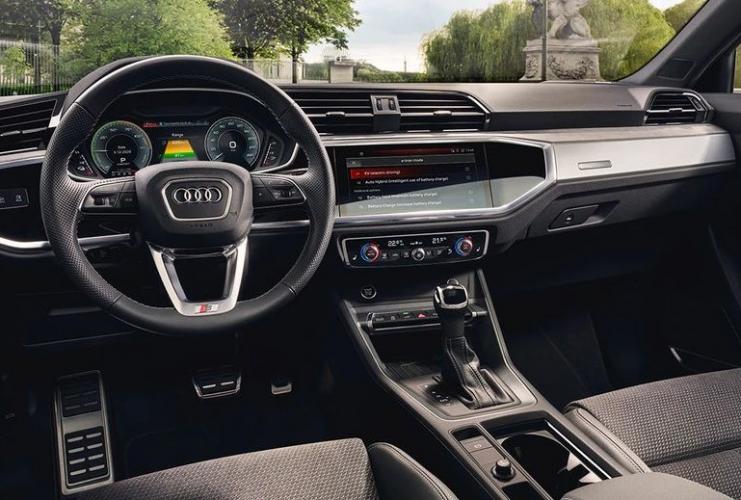 audi-q3-sportback-45-tfsie-q3-sportback-45-tfsie-moveco-1