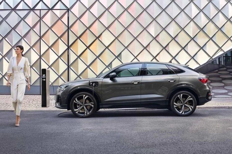 audi-q3-sportback-45-tfsie-q3-sportback-45-tfsie-moveco-12