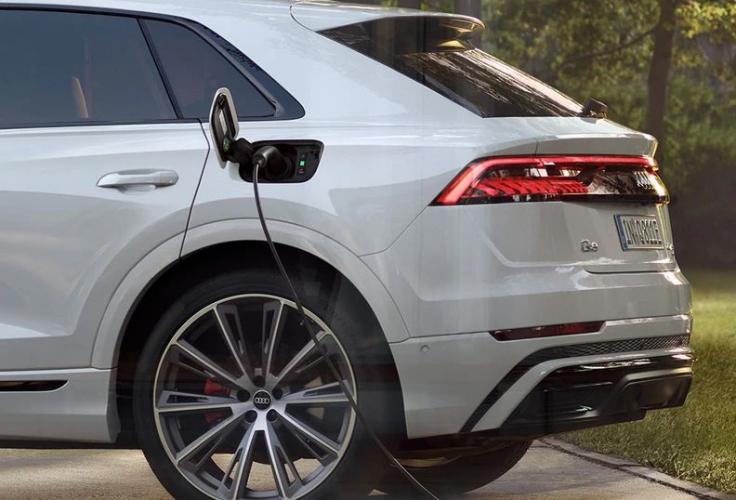 audi-q8-tfsie-moveco-8