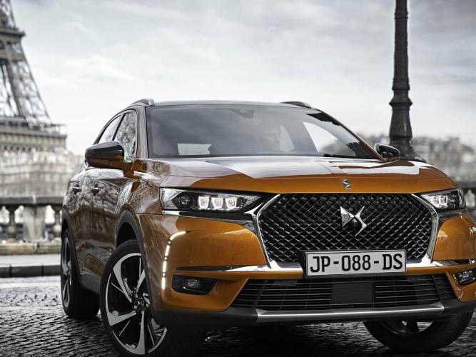 ds-automobiles-7-crossback-bastille--ds-7-crossback-e-tech-225-moveco-1