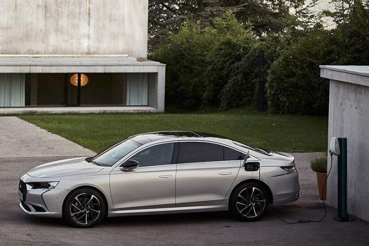 ds-automobiles-9-ds-e-tech-moveco-1