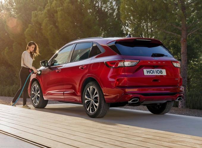 ford-kuga-25-phev-fwd-phev-moveco-12