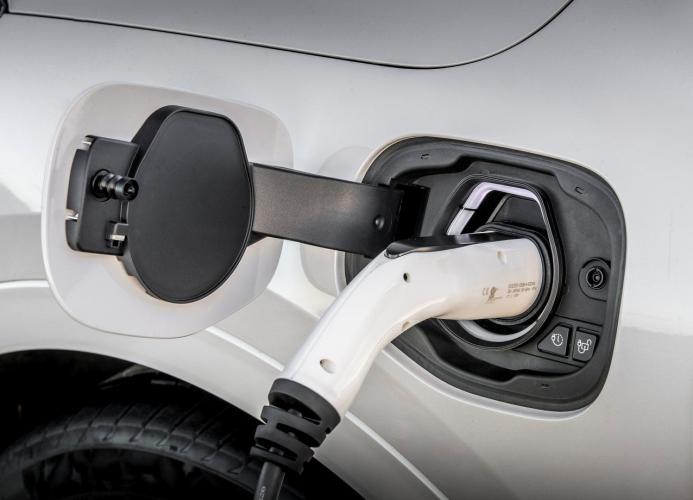 ford-kuga-25-phev-fwd-phev-moveco-2