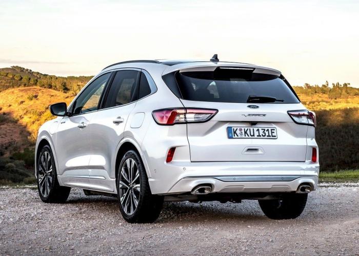 ford-kuga-fhev-moveco-14