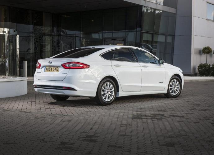 ford-mondeo-hev-moveco-11