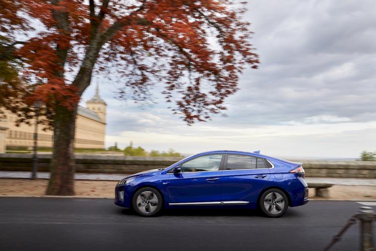 hyundai-ioniq-16-gdi-hev-13-moveco
