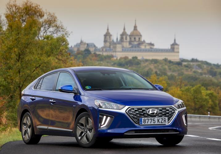 hyundai-ioniq-16-gdi-hev-16-moveco
