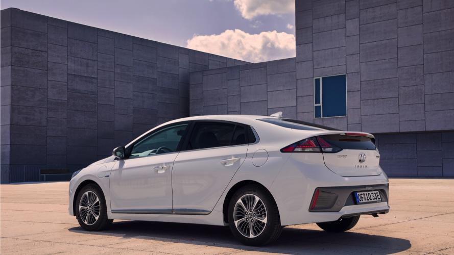 hyundai-ioniq-16-gdi-phev-plug-in-2020-03@2x