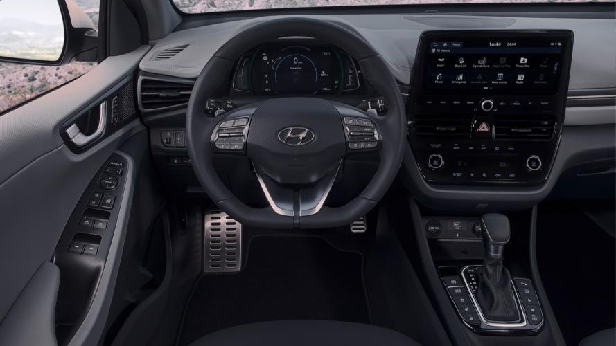 hyundai-ioniq-16-gdi-phev-plug-in-2020-07@2x