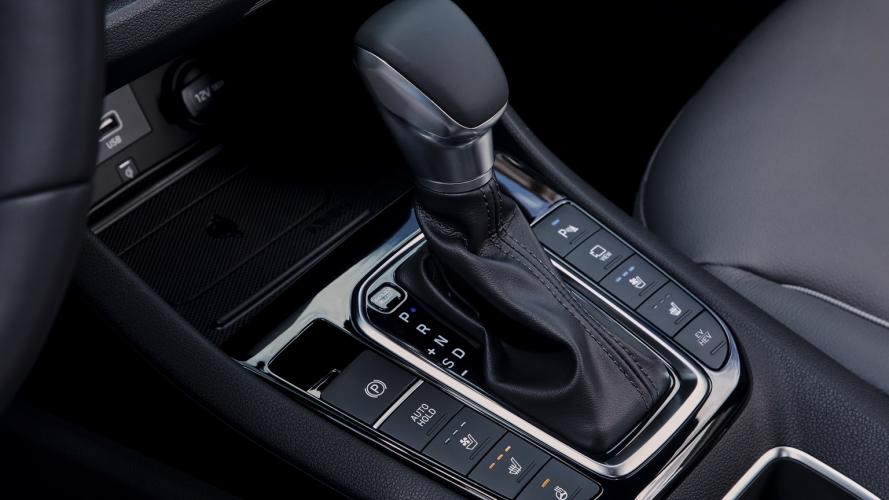 hyundai-ioniq-16-gdi-phev-plug-in-2020-09@2x
