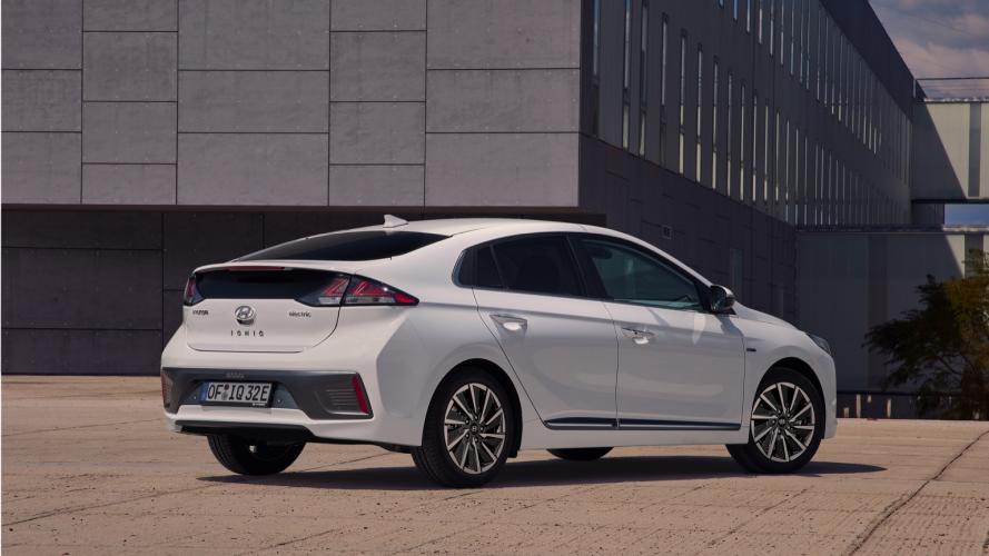hyundai-ioniq-ev-100kw-electric-2020-02@2x