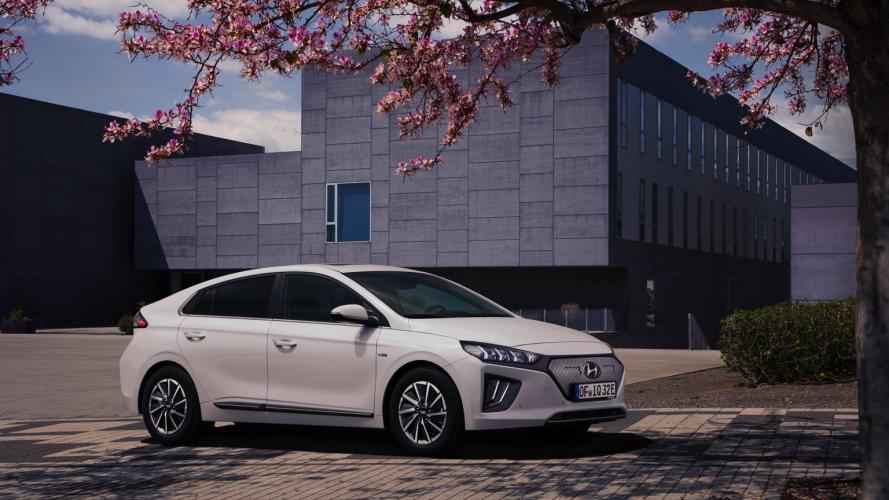 hyundai-ioniq-ev-100kw-electric-2020-03@2x
