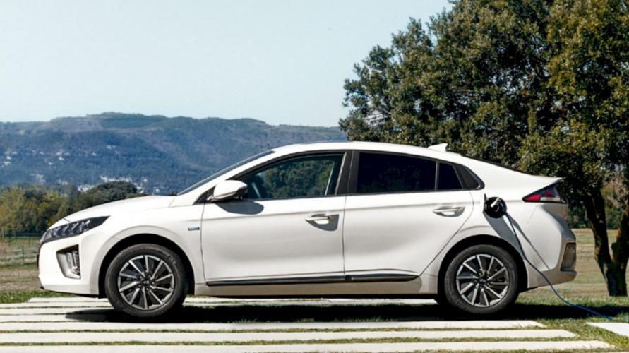 hyundai-ioniq-ev-100kw-electrico-1-moveco