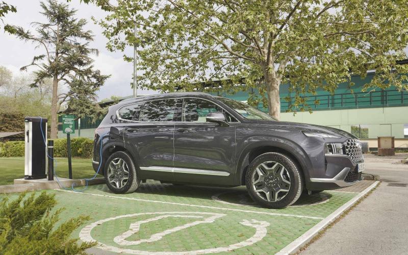 hyundai-santa-fe-16t-phev-4x4-1-hibrido-enchufable-moveco-1