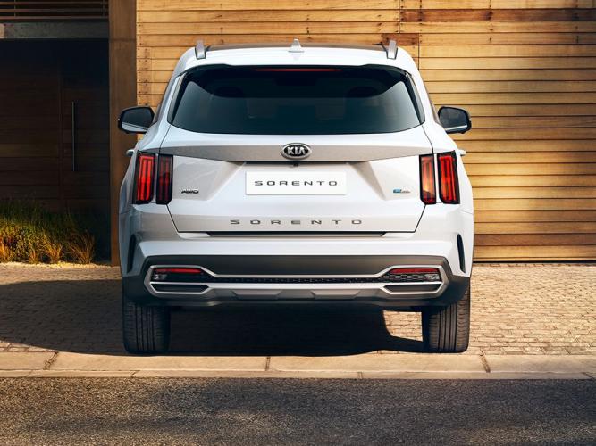 kia-sorento-16-t-gdi-hev-4x2-1