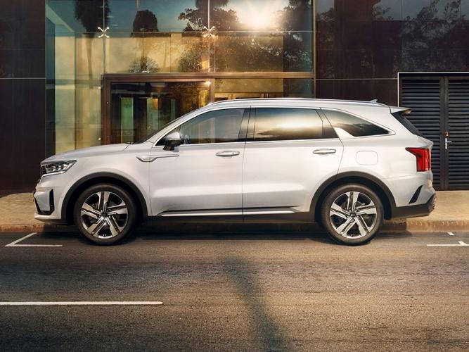 kia-sorento-16-t-gdi-hev-4x4-1