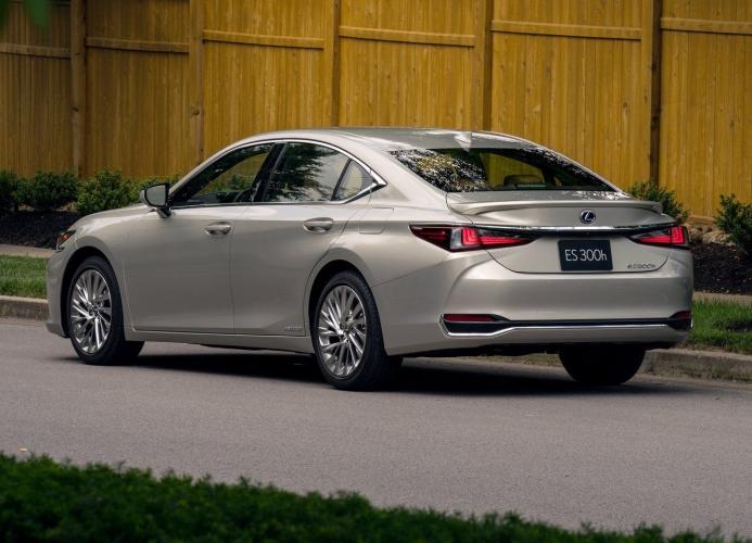 lexus-es-300h-moveco-11