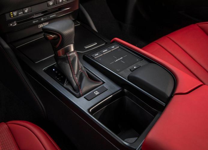 lexus-es-300h-moveco-13