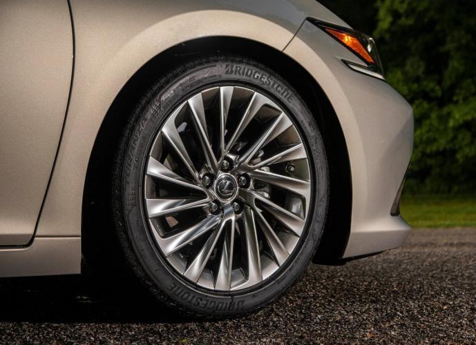 lexus-es-300h-moveco-21