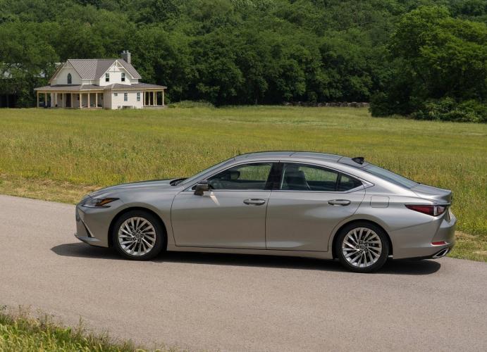 lexus-es-300h-moveco-5