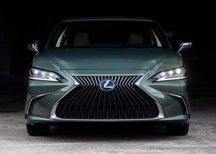 lexus-es-300h-moveco-9