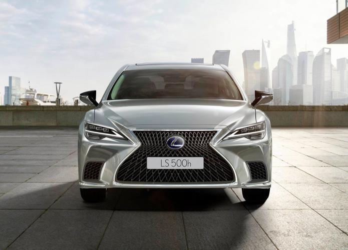 lexus-ls-500h-moveco-19