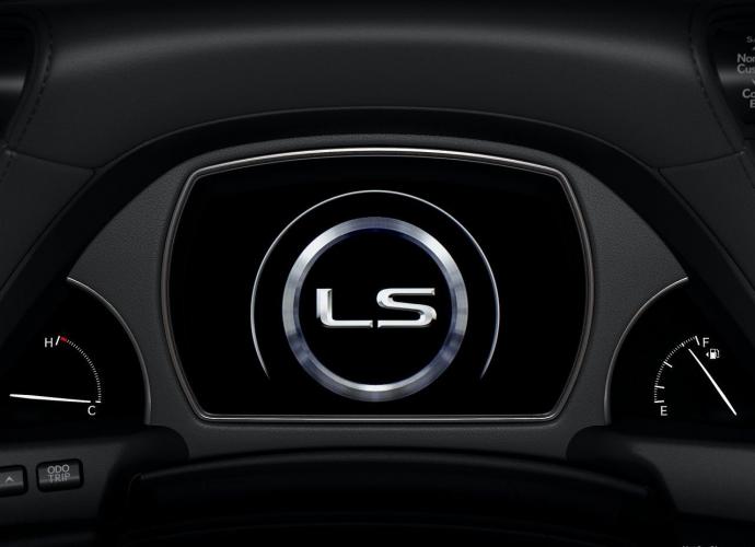 lexus-ls-500h-moveco-6