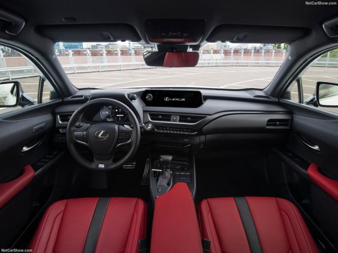 lexus-ux-250h-4x4-moveco-15