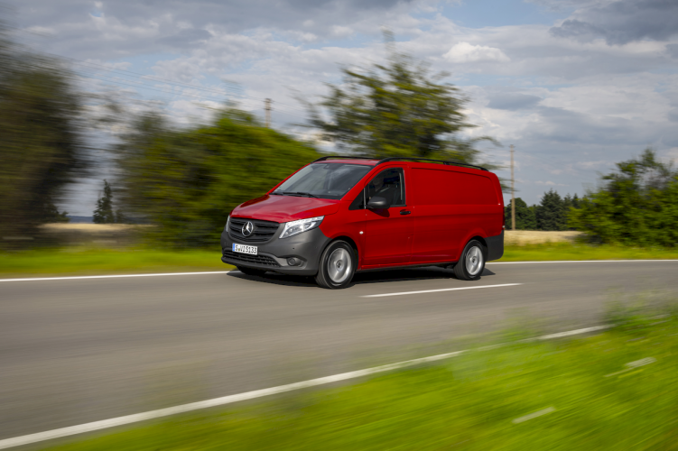 mercedes---benz-e-vito-furgn-mercedes-benz-electrica-23-moveco