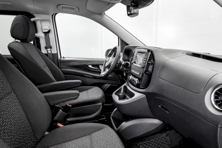 mercedes---benz-e-vito-mercedes-benz-electrica-13-moveco