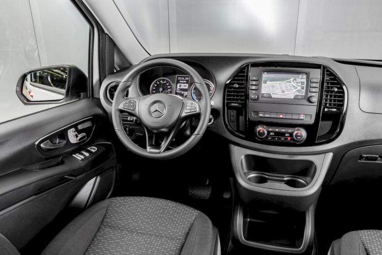 mercedes---benz-e-vito-mercedes-benz-electrica-15-moveco