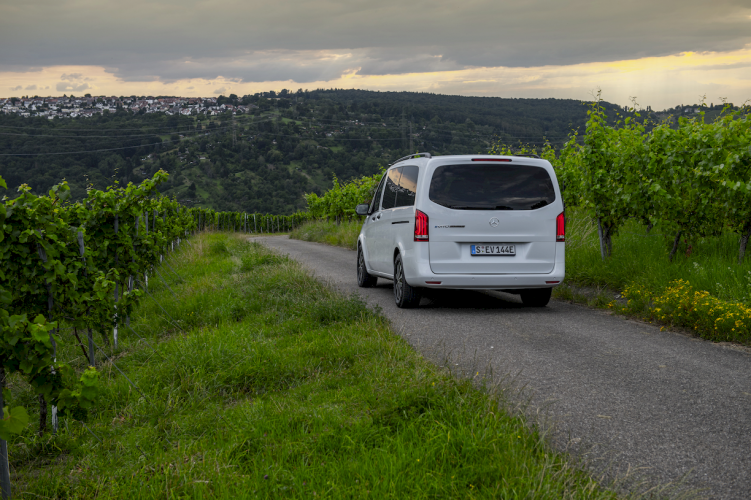 mercedes---benz-e-vito-tourer-pro-mercedes-benz-electrica-20-moveco
