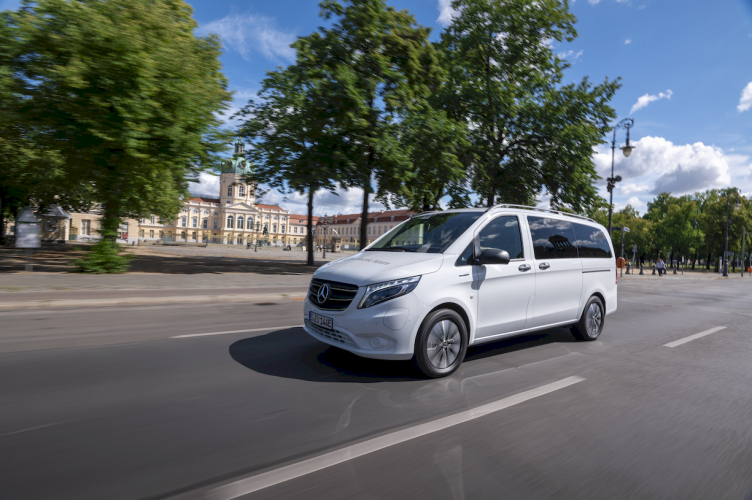 mercedes---benz-e-vito-tourer-pro-mercedes-benz-electrica-25-moveco