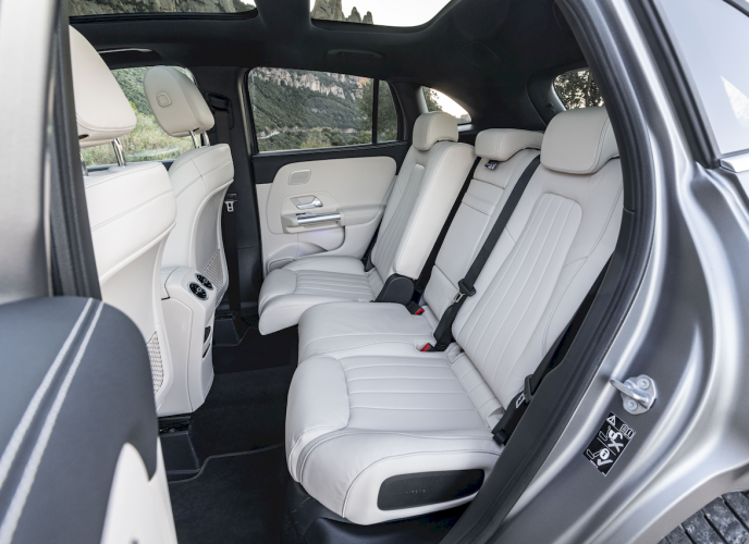 mercedes---benz-gla-250e-mercedes-eq-hibrido-enchufable-20-moveco
