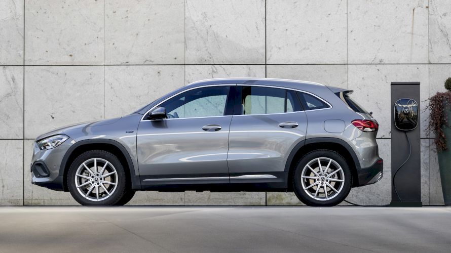 mercedes---benz-gla-250e-mercedes-eq-hibrido-enchufable-24-moveco