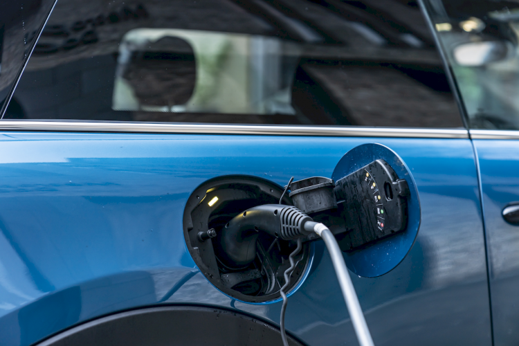 mini-cooper-se-e-electrico-10-moveco