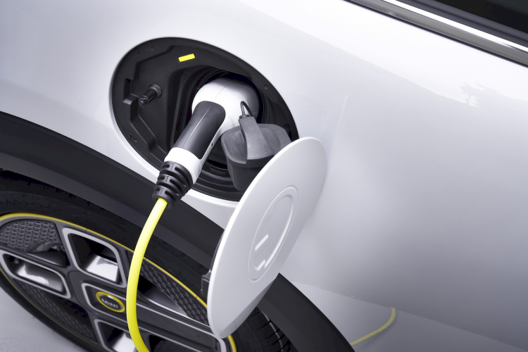 mini-cooper-se-e-electrico-2-moveco