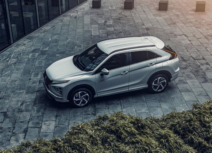 mitsubishi-eclipse-cross-eclipse-cross-phev-moveco-12