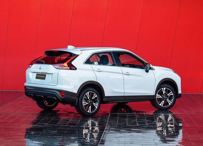 mitsubishi-eclipse-cross-eclipse-cross-phev-moveco-16