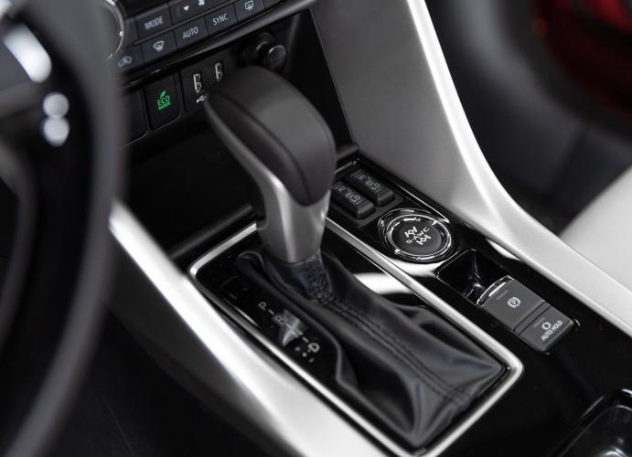 mitsubishi-eclipse-cross-eclipse-cross-phev-moveco-5