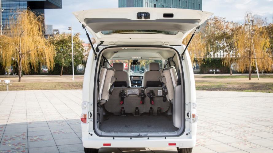 nissan-e-nv200-evalia-40-kwh-2018-05@2x