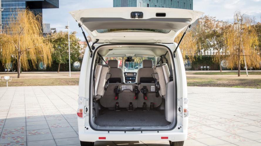 nissan-e-nv200-evalia-40-kwh-2018-06@2x