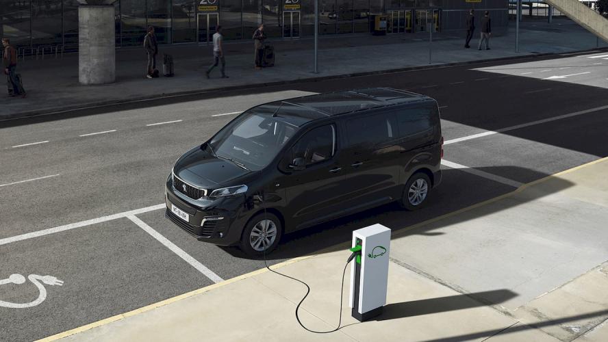 peugeot-e-traveller-electrica-5-moveco