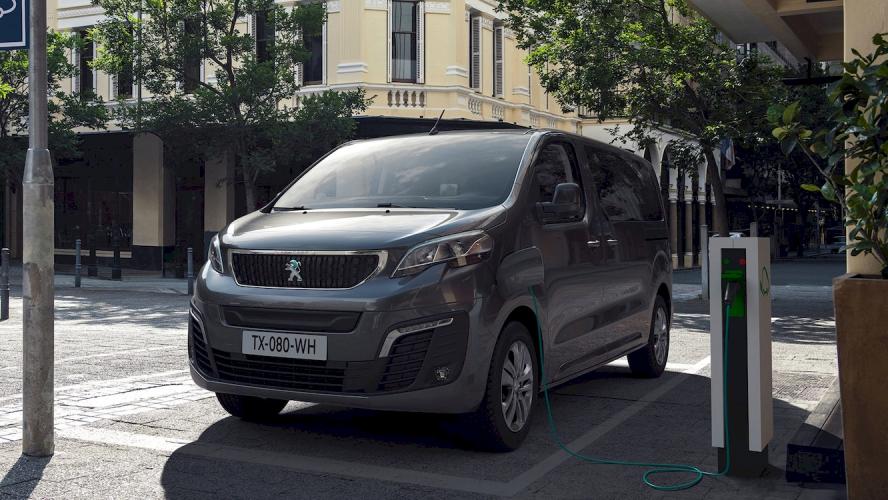 peugeot-e-traveller-electrica-6-moveco