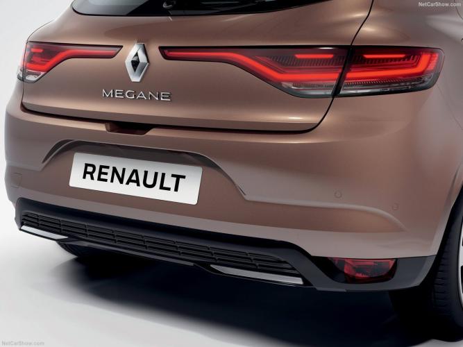 renault-megane-e-tech-rsline-hibrido-enchufable-moveco-1