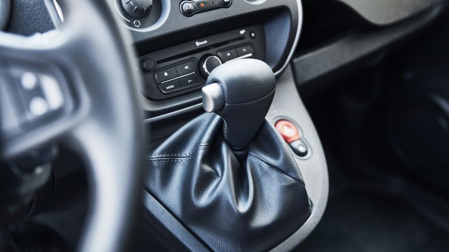 renaults-renault-kangoo-maxi-ze-maxi-ze33-17@2x