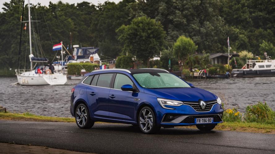 renaults-renault-megane-sport-tourer-e-tech-estate-2021-01@2x