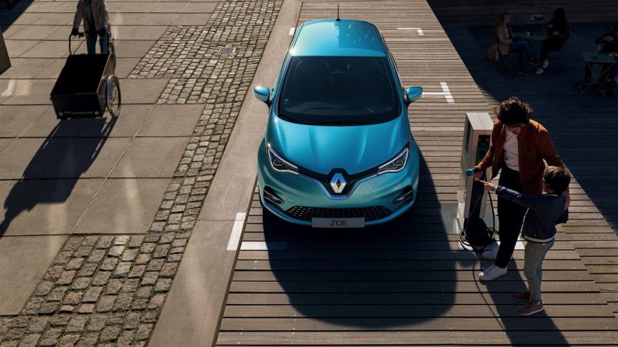 renaults-renault-zoe-r135-50kwh-2020-07@2x