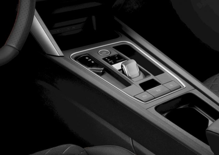 seat-leon-e-hybrid-hibrido-enchufable-moveco-0-36