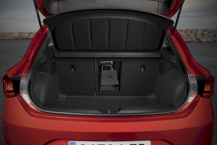 seat-leon-e-hybrid-hibrido-enchufable-moveco-2